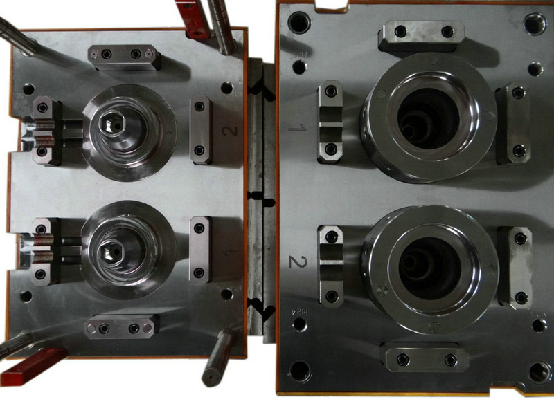 精密塑胶模具.jpg 精密塑胶模具.jpg