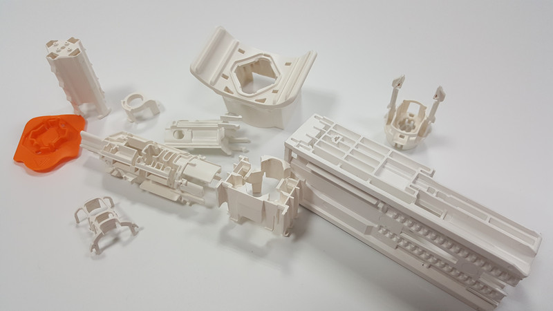 精密塑胶模具.jpg 精密塑胶模具.jpg