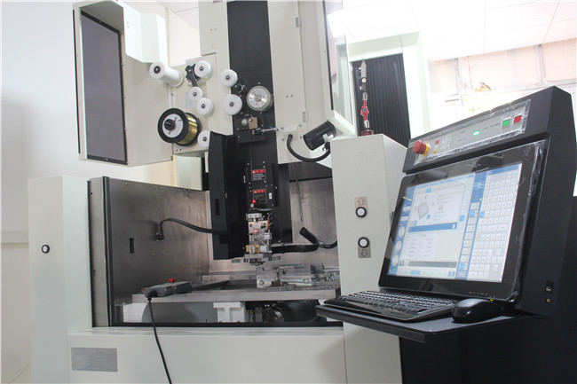 牧野慢走丝.jpg 牧野慢走丝.jpg